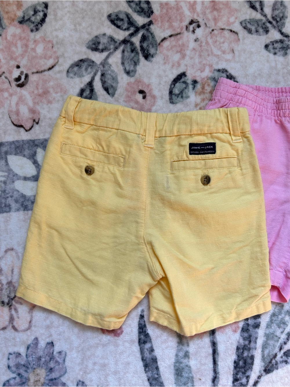 3T Linen Shorts Lot of 3 - Pink, Yellow, & Light Pink Flamingo swim shorts - Picture 7 of 10